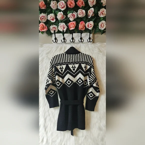 RACHEL Rachel Roy Black & White Geometric Cardigan - Picture 3 of 8